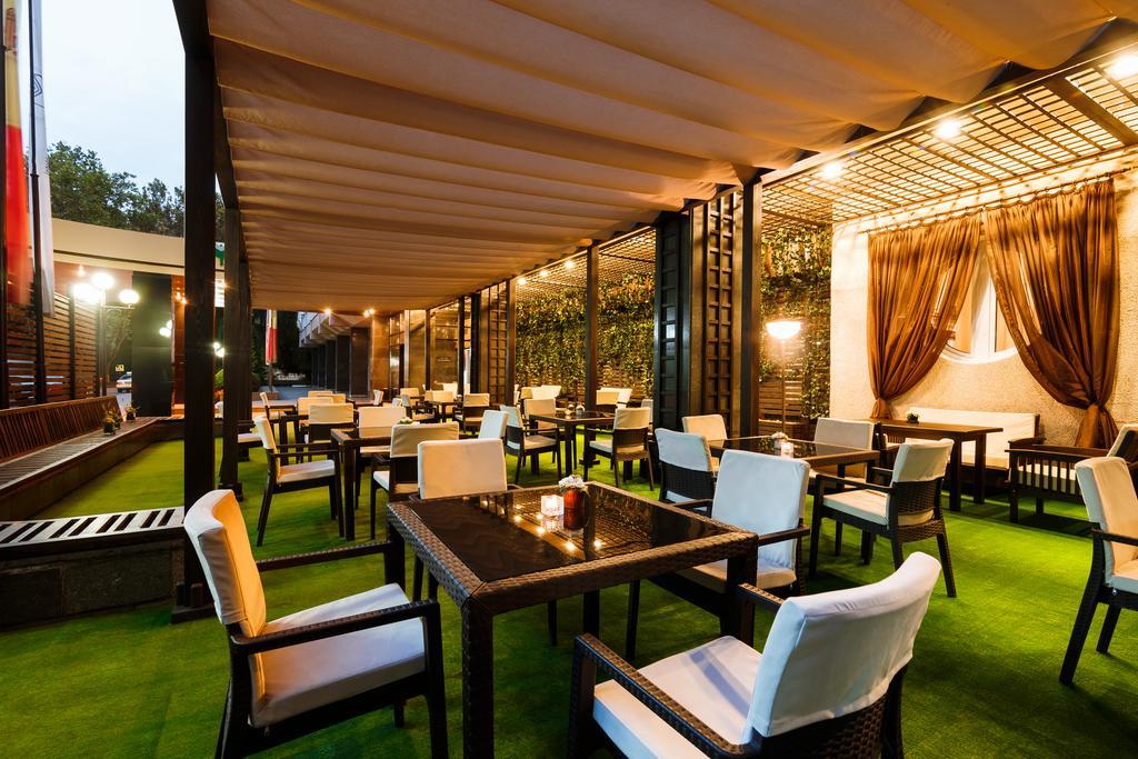 Codru Hotel Кишинев Екстериор снимка