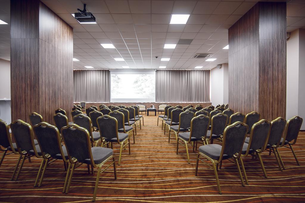 Codru Hotel Кишинев Екстериор снимка