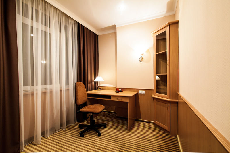 Codru Hotel Кишинев Екстериор снимка