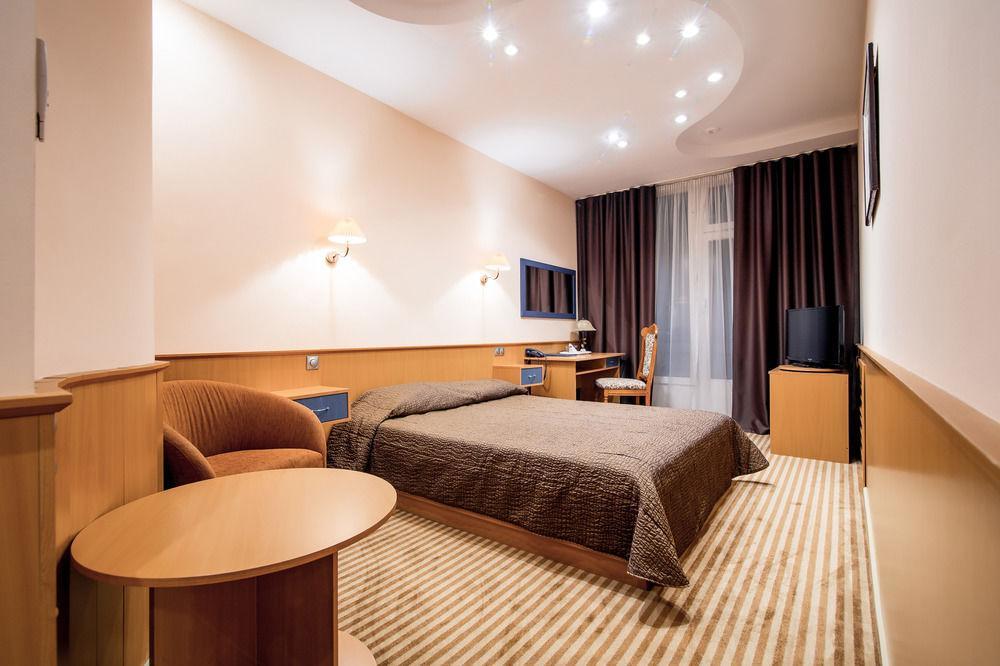 Codru Hotel Кишинев Екстериор снимка