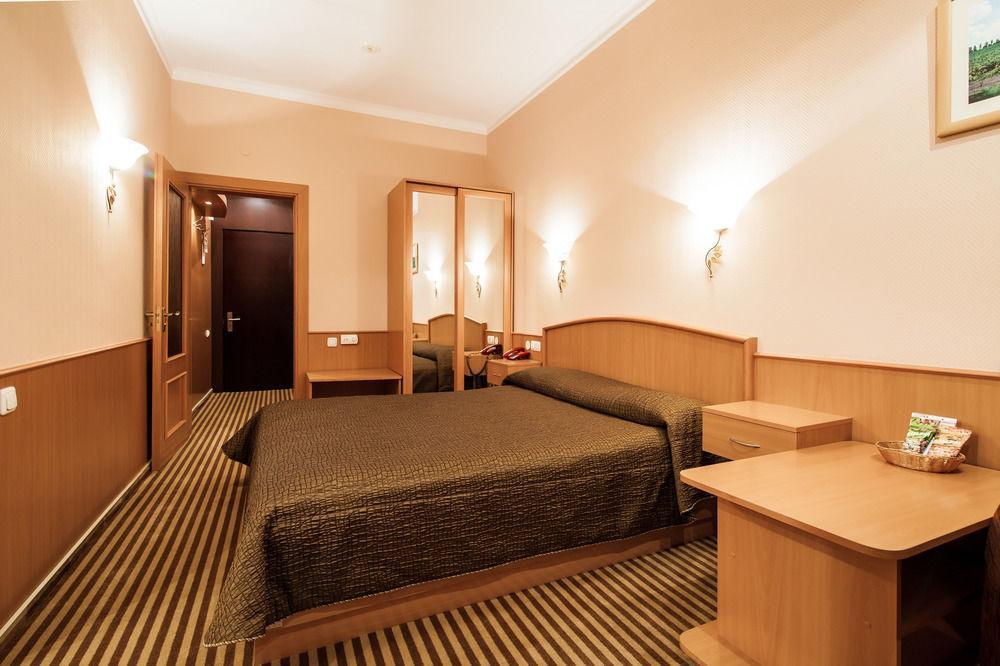 Codru Hotel Кишинев Екстериор снимка