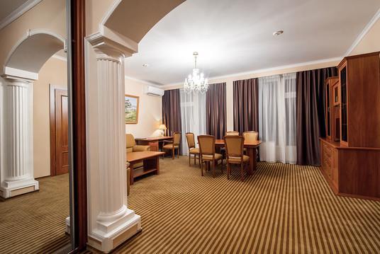 Codru Hotel Кишинев Стая снимка